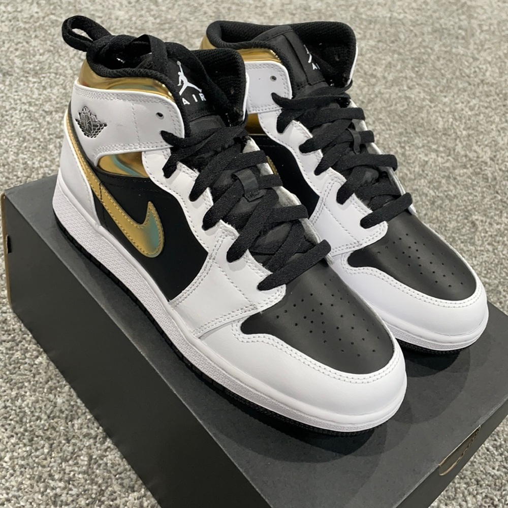 Nike Air Jordan 1 Mid GS